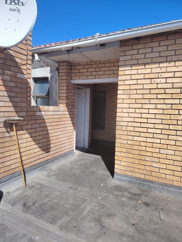 10 Bedroom Property for Sale in Quigney Eastern Cape